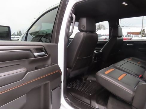 Used 2024 GMC Sierra 2500 AT4 w/ AT4 Preferred Package image 20