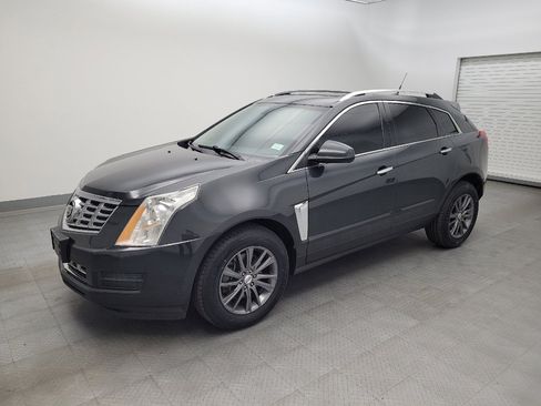 Used 2014 Cadillac SRX Luxury image 2