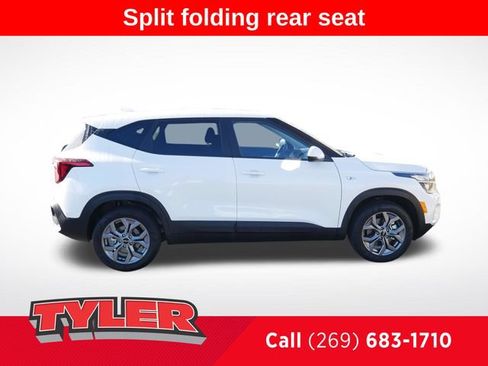 Used 2024 Kia Seltos LX AWD/4WD image 9