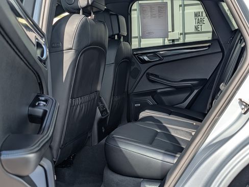 Used 2025 Porsche Macan Turbo AWD/4WD image 15