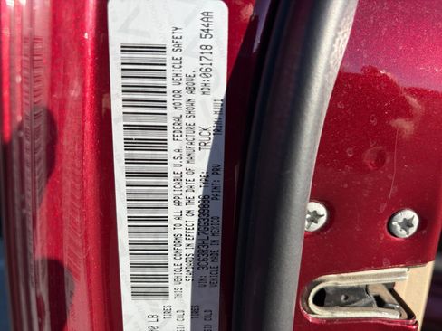 Used 2016 RAM 3500 Big Horn image 31