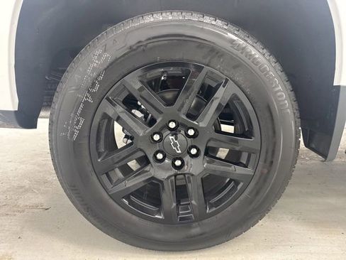 New 2026 Chevrolet Silverado 1500 RST w/ Dark Appearance Package AWD/4WD image 37