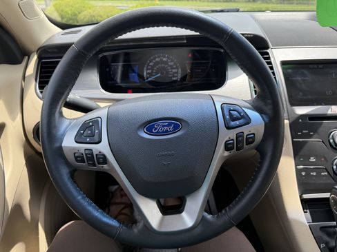 Used 2013 Ford Taurus SEL FWD image 7