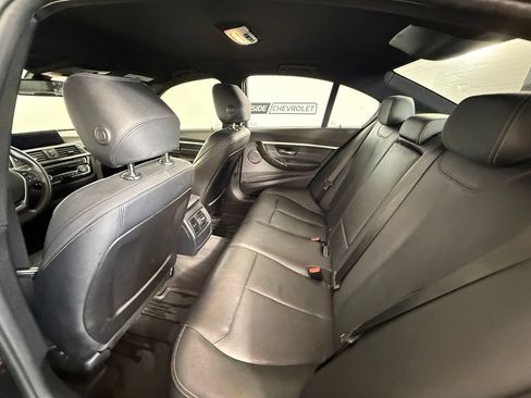 Used 2018 BMW 330i xDrive Sedan AWD/4WD image 14