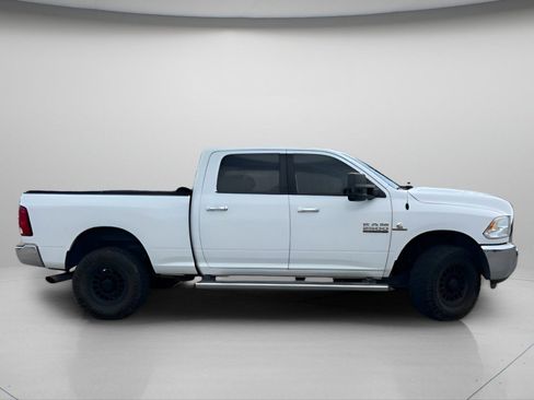 Used 2014 RAM 2500 SLT AWD/4WD image 3