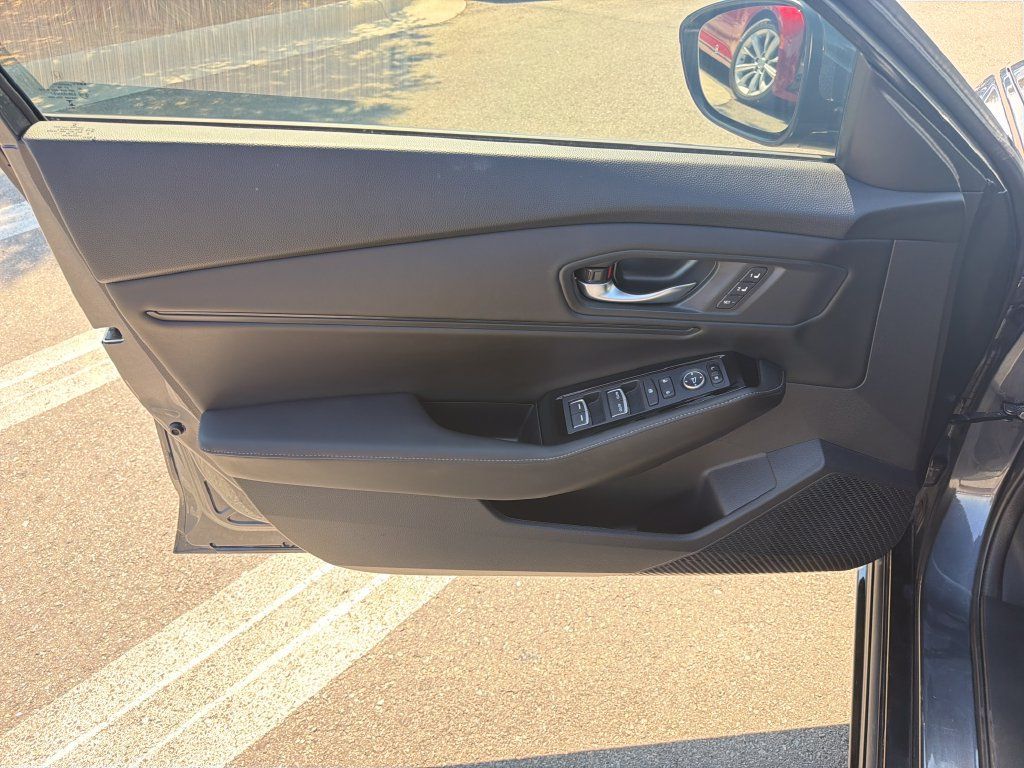 Used 2025 Honda Accord Touring image 14