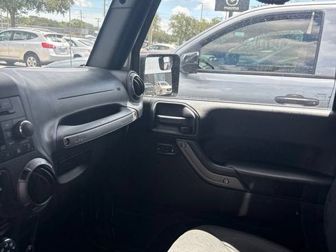 Used 2016 Jeep Wrangler Sport w/ Quick Order Package 24S AWD/4WD image 3