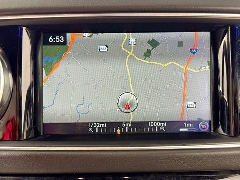 Used 2017 Mercedes-Benz SL 550 image 13