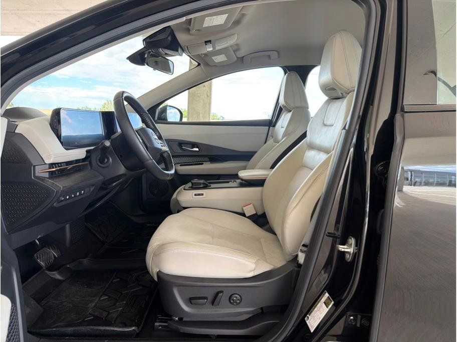 Used 2023 Nissan Ariya FWD image 10