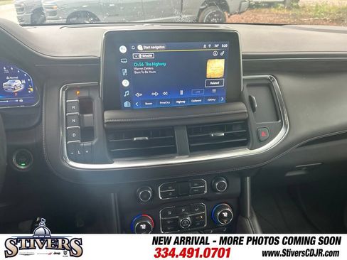 Used 2022 Chevrolet Tahoe Z71 w/ Luxury Package AWD/4WD image 12