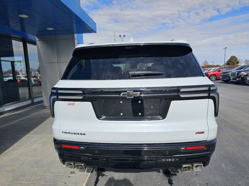 New 2026 Chevrolet Traverse RS image 4