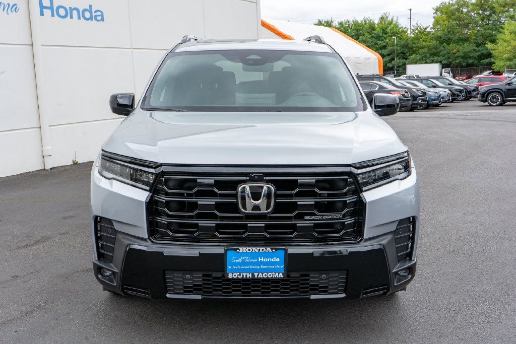 New 2026 Honda Pilot Black Edition image 3