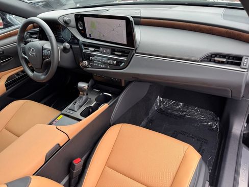 Used 2025 Lexus ES 300h F Sport FWD image 44