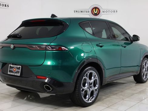 Used 2024 Alfa Romeo Tonale Veloce w/ Active Assist Package AWD/4WD image 3