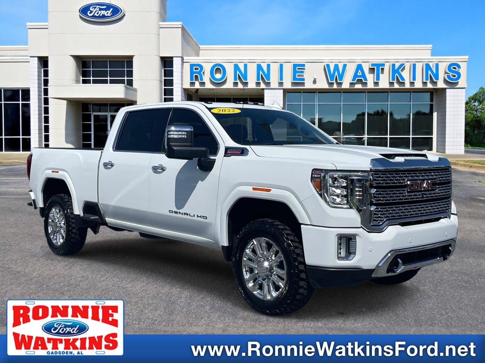 Used 2022 GMC Sierra 3500 Denali w/ Denali Ultimate Package AWD/4WD image 1