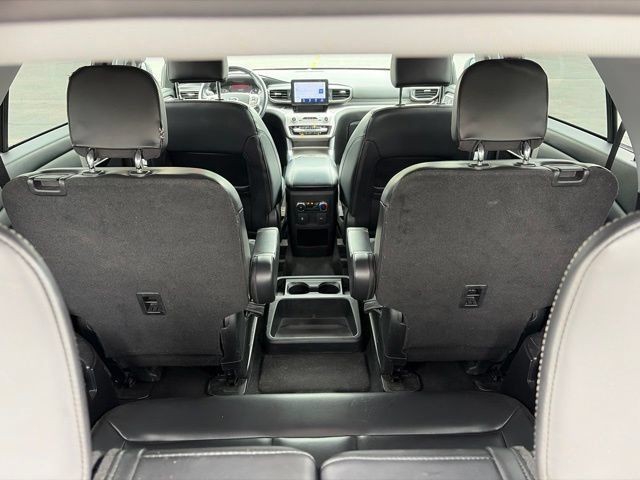 Used 2021 Ford Explorer XLT w/ Equipment Group 202A AWD/4WD image 21