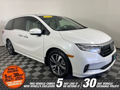 Used 2024 Honda Odyssey Touring image 1