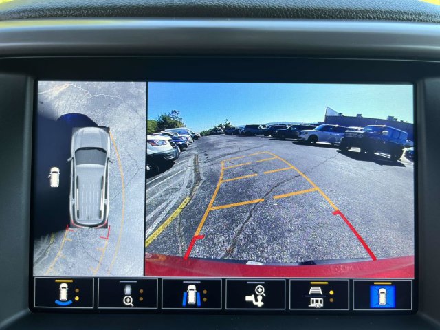 Used 2023 GMC Acadia AT4 w/ Technology Package AWD/4WD image 27