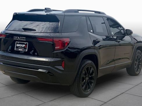 Used 2026 GMC Terrain Elevation w/ Elevation Premium Package FWD image 13