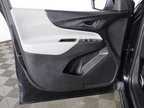 Used 2023 Chevrolet Equinox LS w/ LS Convenience Package FWD image 19