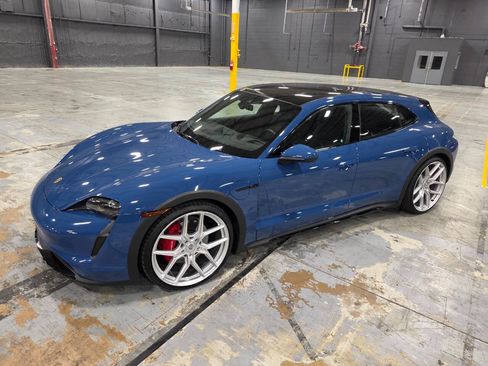 Used 2023 Porsche Taycan 4S AWD/4WD image 20