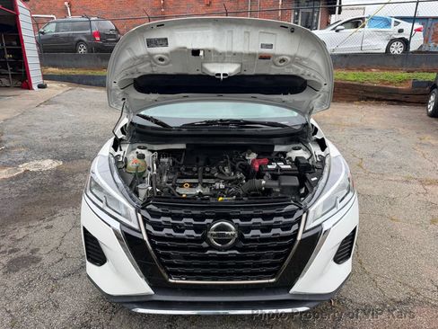 Used 2021 Nissan Kicks S FWD image 23