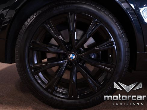 Used 2021 BMW X7 M50i w/ Dynamic Handling Package AWD/4WD image 21