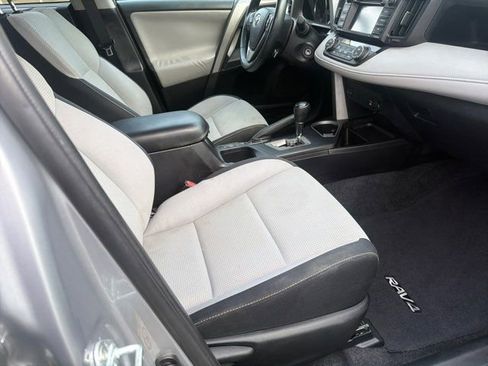 Used 2016 Toyota RAV4 XLE image 7