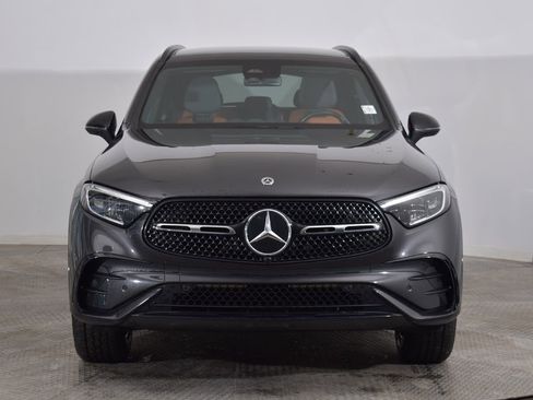 Used 2023 Mercedes-Benz GLC 300 4MATIC image 10