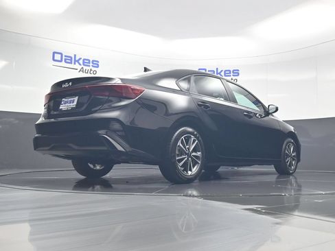 Certified 2024 Kia Forte LXS w/ LXS Technology Package FWD image 41