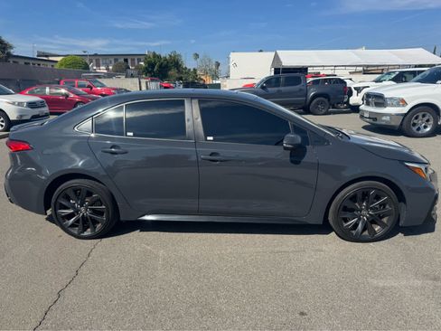 Certified 2023 Toyota Corolla SE w/ SE Premium Package image 2