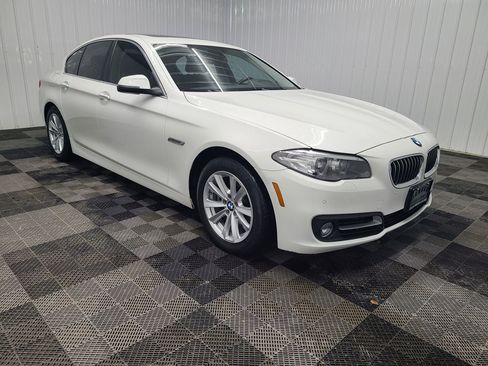 Used 2016 BMW 528i xDrive 528i xDrive Sedan 4D image 4