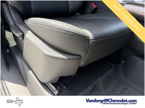 Used 2025 Chevrolet Silverado 1500 RST w/ Convenience Package II RWD image 26