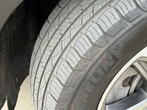 Used 2022 Ford Edge SEL w/ Convenience Package image 19