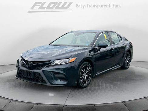 Used 2020 Toyota Camry SE AWD/4WD image 4