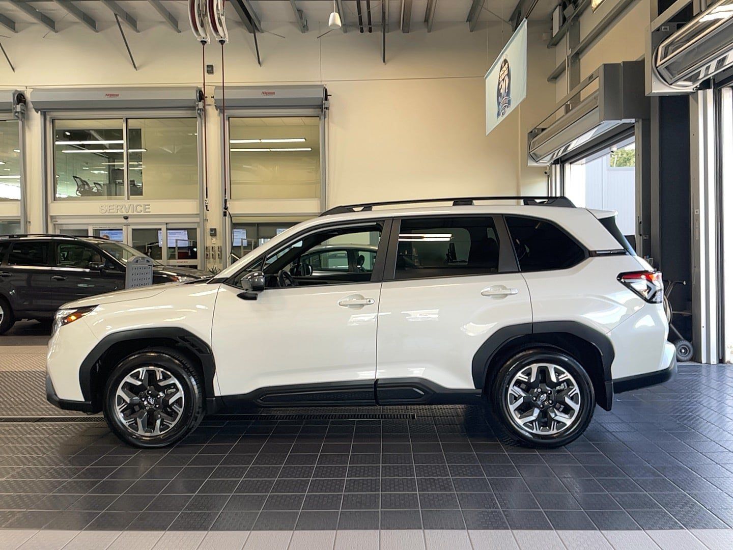 Used 2026 Subaru Forester Premium AWD/4WD image 4