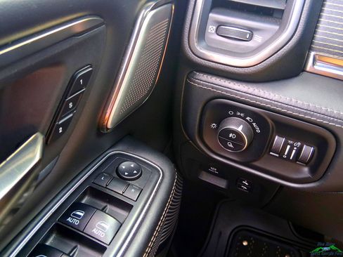 Used 2019 RAM 1500 Limited RWD image 23