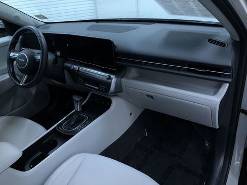 Used 2025 Hyundai Kona SEL image 23