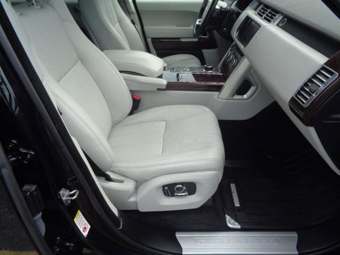 Used 2016 Land Rover Range Rover Supercharged AWD/4WD image 31