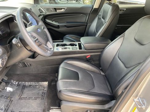 Certified 2022 Ford Edge Titanium image 13