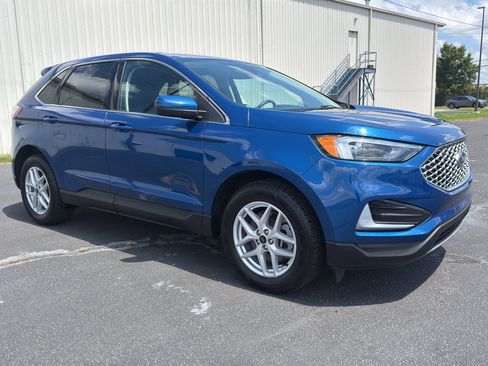 Used 2024 Ford Edge SEL AWD/4WD image 2