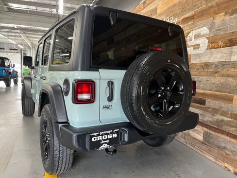 Used 2023 Jeep Wrangler Unlimited Sport AWD/4WD image 59