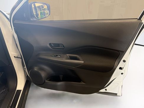 Used 2023 Nissan Kicks S FWD image 30