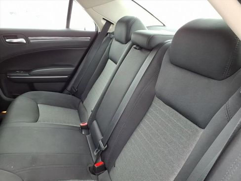 Certified 2018 Chrysler 300 Touring image 12