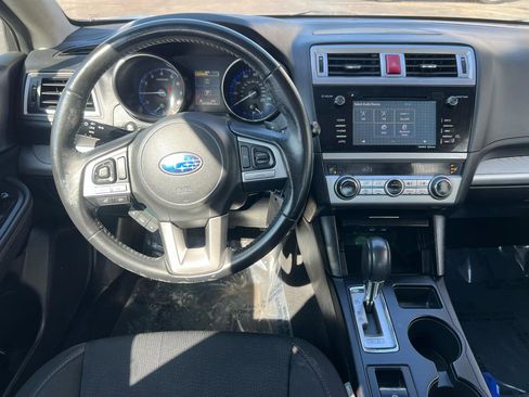 Used 2016 Subaru Legacy 2.5i Premium image 16