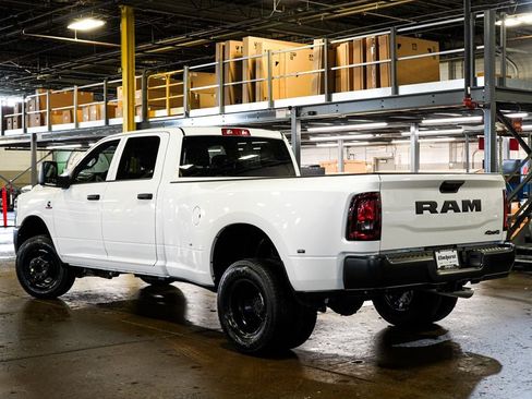 New 2026 RAM 3500 Tradesman AWD/4WD image 5