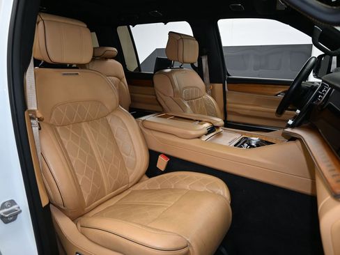 Used 2022 Jeep Grand Wagoneer Series III w/ Rear Seat Video Group 1 image 57