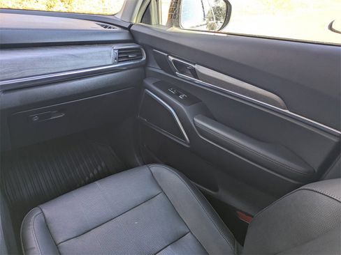 Used 2021 Kia Telluride EX image 17