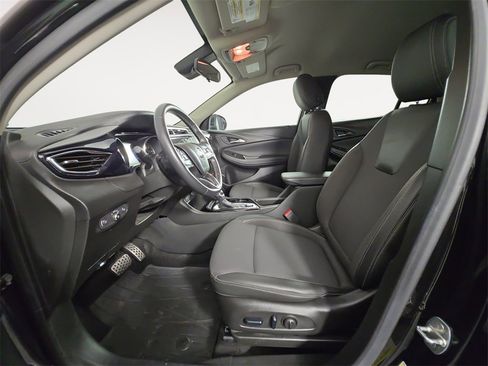 Used 2023 Buick Encore GX Select w/ Sport Touring Package image 9
