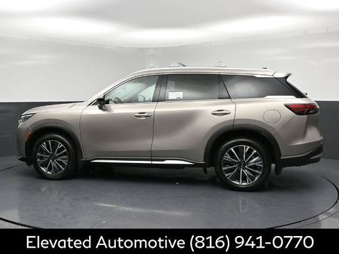 Certified 2026 INFINITI QX60 Luxe w/ Cargo Package AWD/4WD image 30